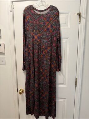 NATURAL LIFE Dark Floral Long Sleeve Maxi Dress